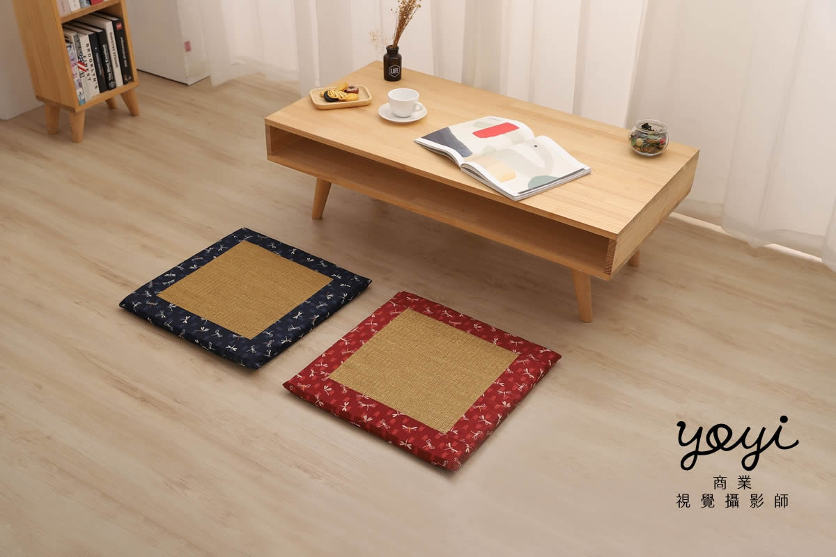 靠枕商品攝影｜舒適機能靠枕與模特兒放鬆居家情境攝影 161