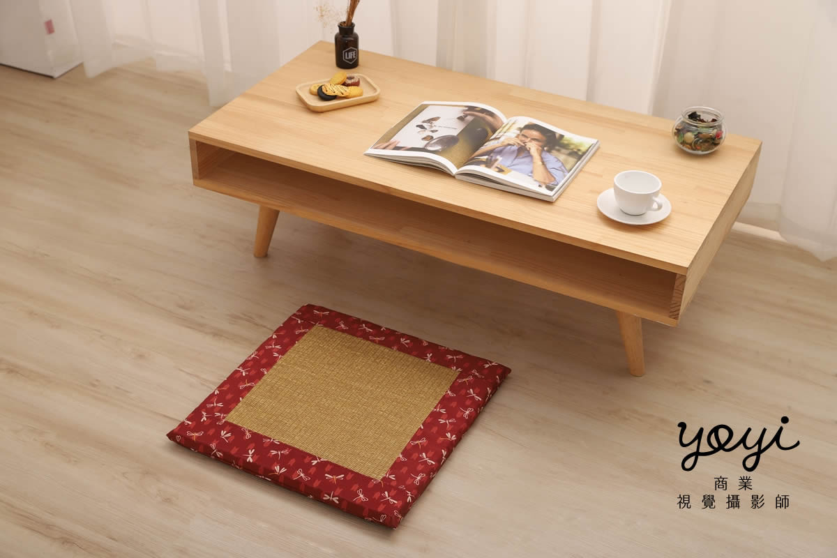 靠枕商品攝影｜舒適機能靠枕與模特兒放鬆居家情境攝影 165