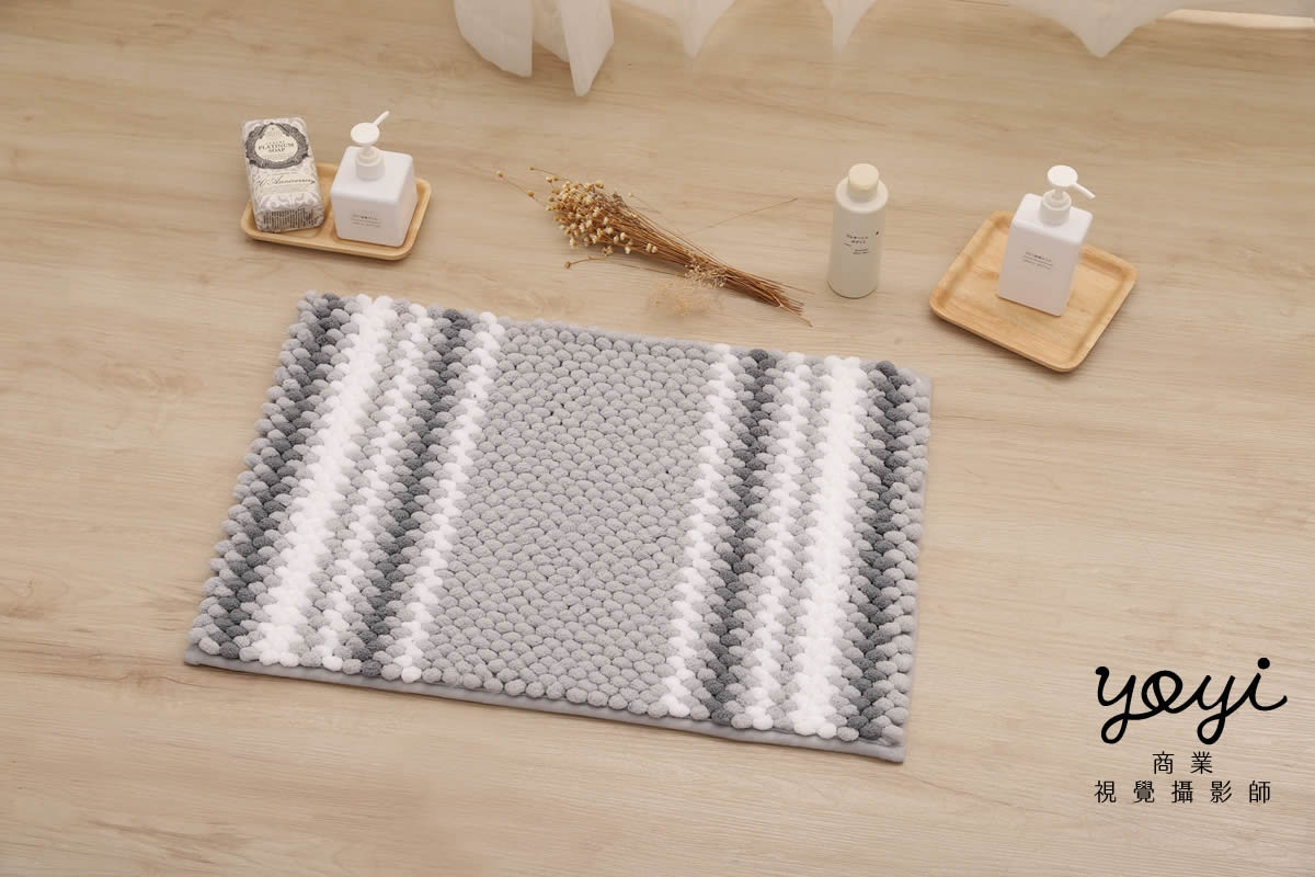 靠枕商品攝影｜舒適機能靠枕與模特兒放鬆居家情境攝影 193