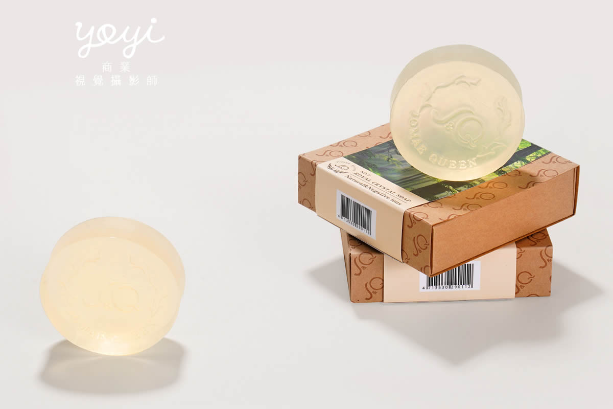 手工香皂攝影｜純白極簡保濕精華與石紋底座美感特寫攝影 15