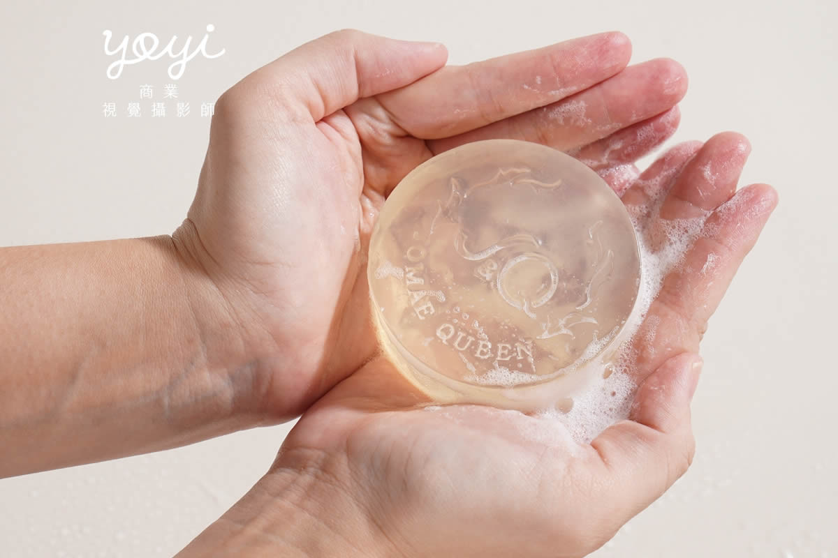 手工香皂攝影｜純白極簡保濕精華與石紋底座美感特寫攝影 27