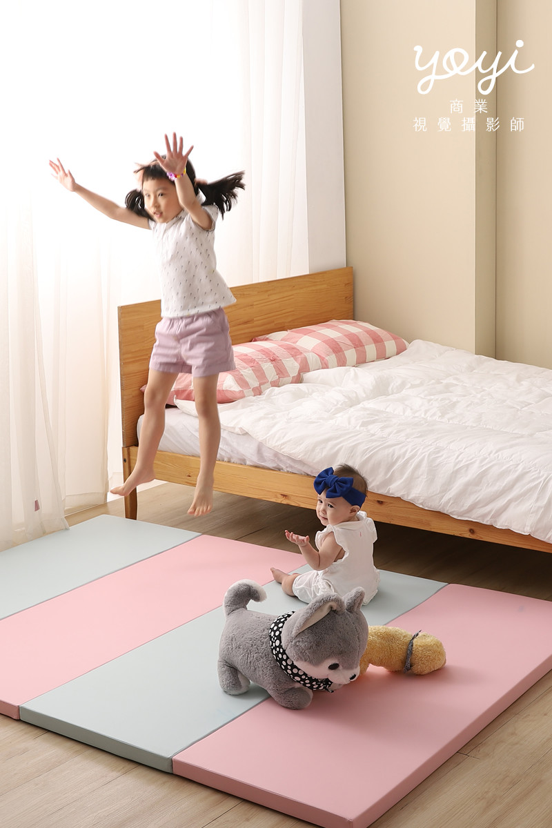 兒童用品攝影｜粉色安全護欄與幼兒居家生活情境攝影 43