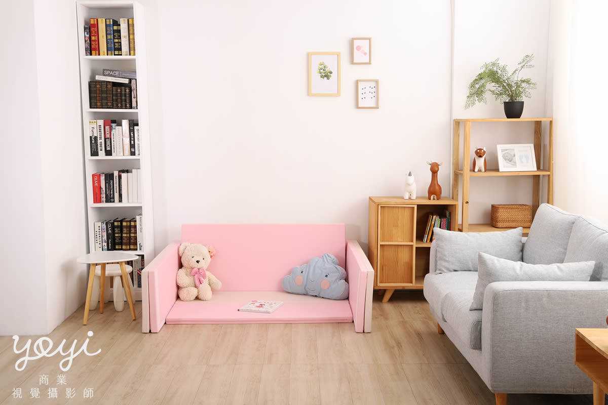 兒童用品攝影｜粉色安全護欄與幼兒居家生活情境攝影 59