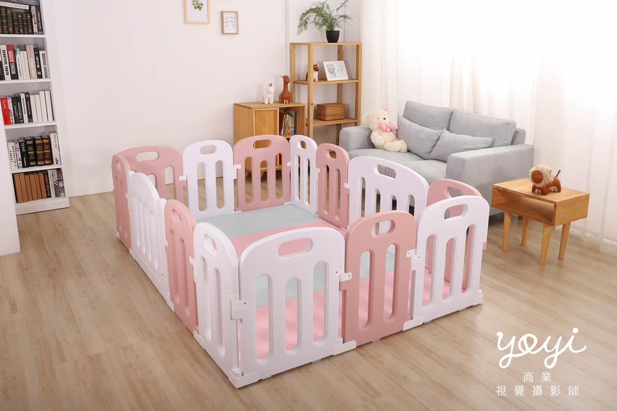 兒童用品攝影｜粉色安全護欄與幼兒居家生活情境攝影 77