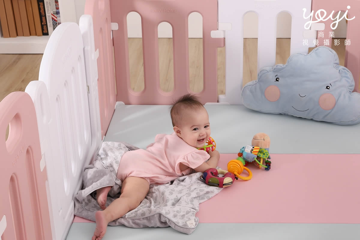 兒童用品攝影｜粉色安全護欄與幼兒居家生活情境攝影 99
