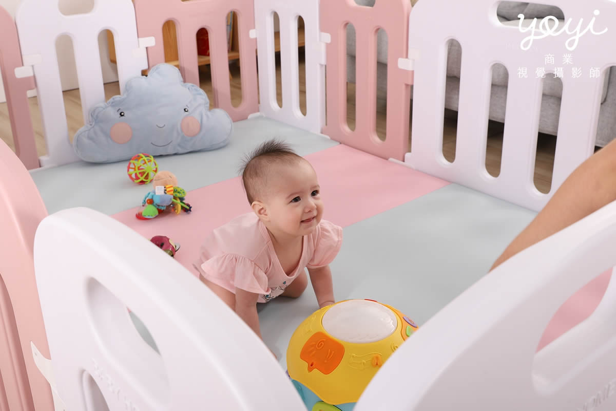 兒童用品攝影｜粉色安全護欄與幼兒居家生活情境攝影 105