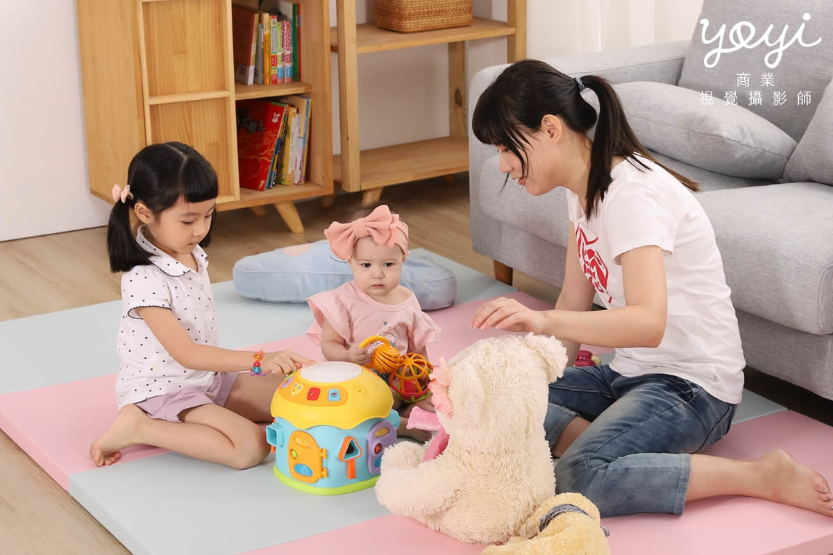 兒童用品攝影｜粉色安全護欄與幼兒居家生活情境攝影 113