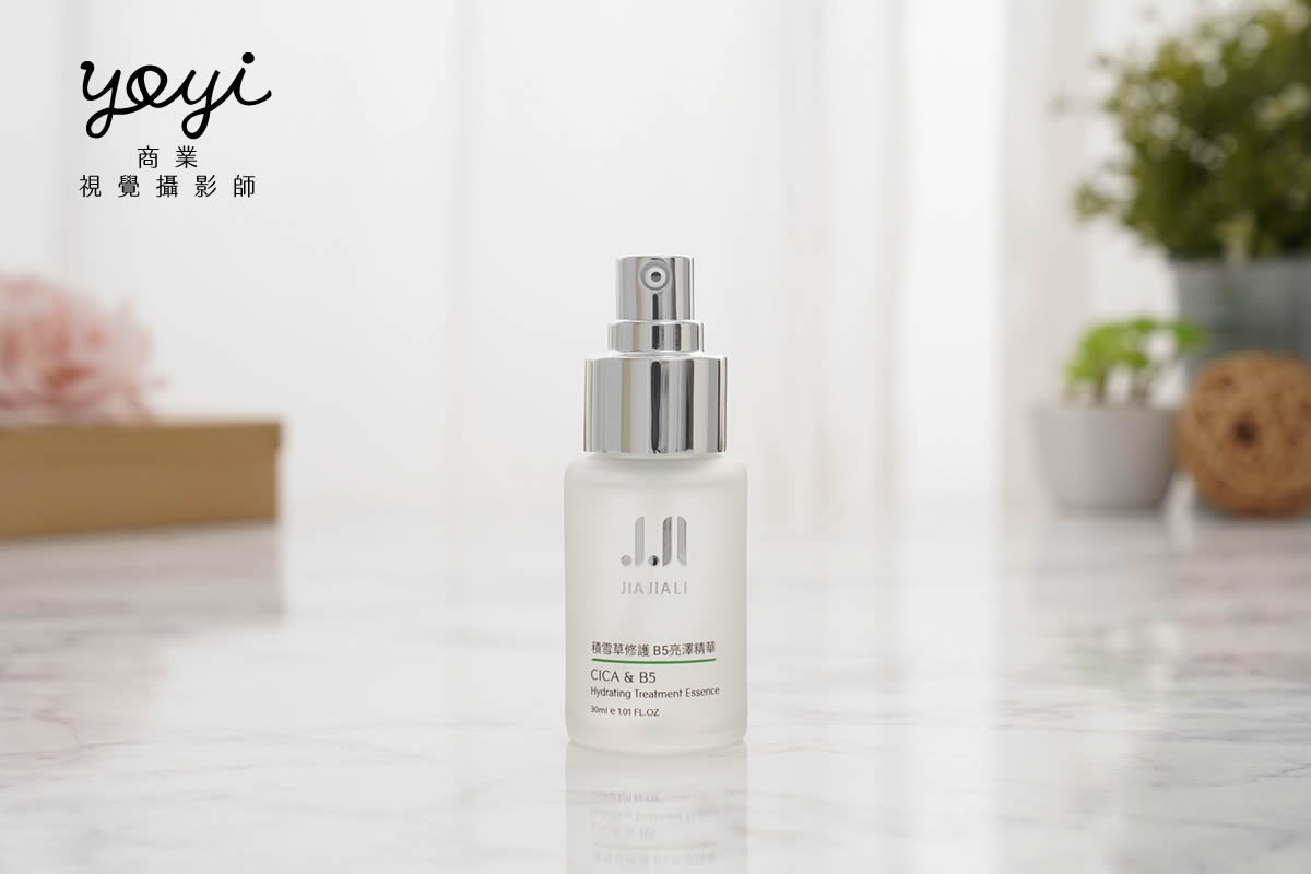 美妝保養品攝影｜白瓶保濕修護系列極簡純淨美感攝影 9