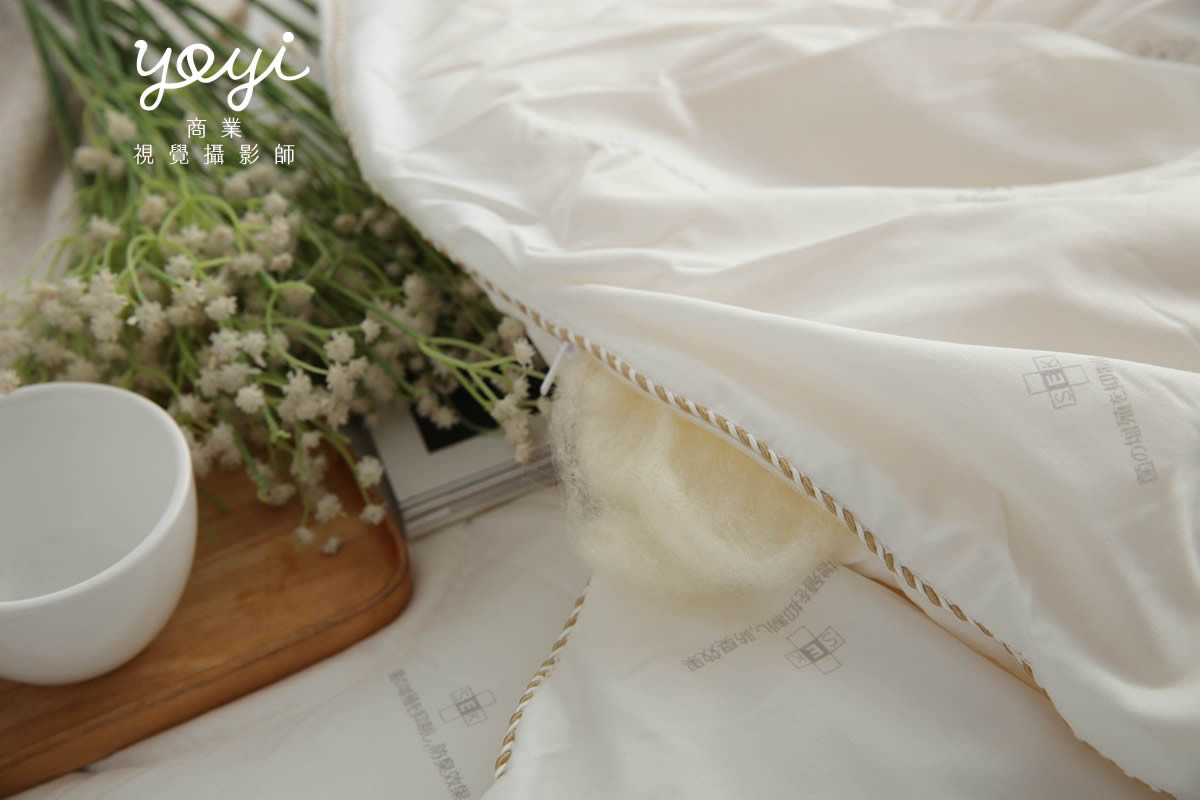 寢具商品攝影｜純白極簡質感枕頭與床組細節美感攝影 47