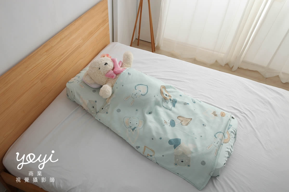 寢具商品攝影｜純白極簡質感枕頭與床組細節美感攝影 143