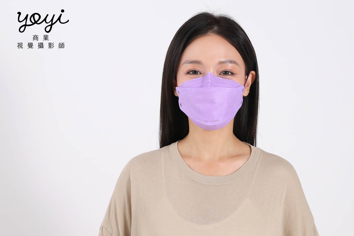 防疫用品攝影｜粉嫩色系機能口罩模特兒配戴與生活感攝影 15