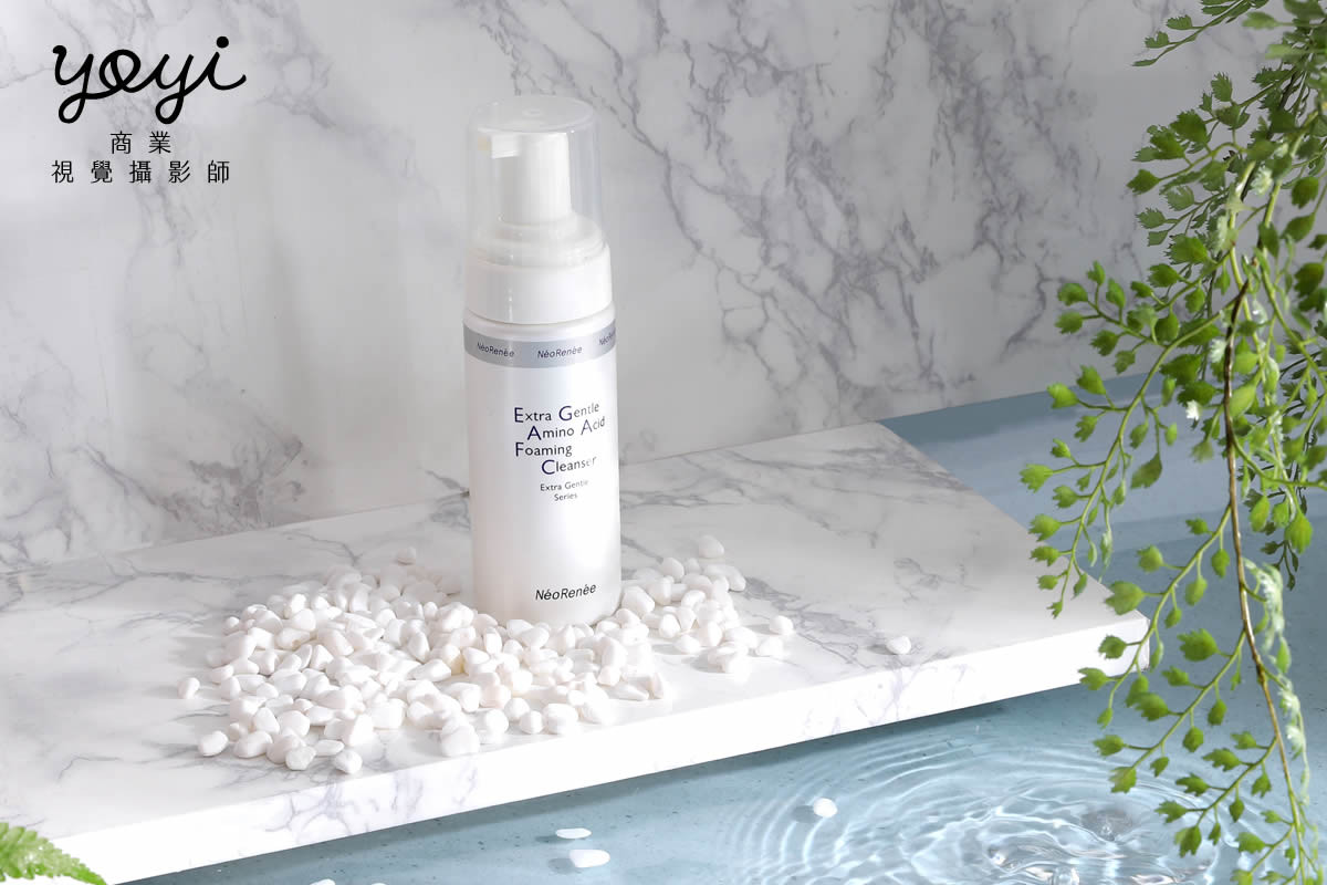 美妝保養品攝影｜純淨植萃風格乳霜罐與天然元素視覺攝影 7