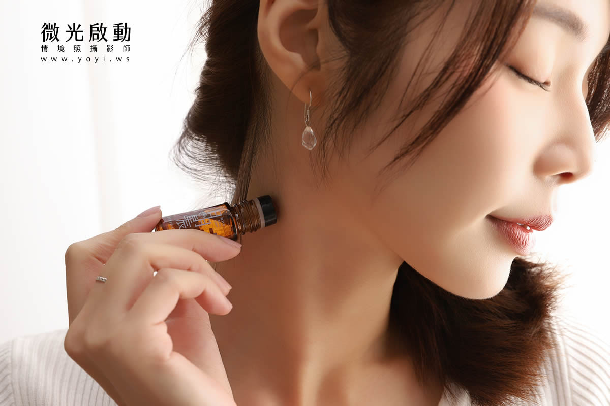 精油產品攝影｜日月星辰精油系列模特兒美感互動攝影｜日月星辰 7