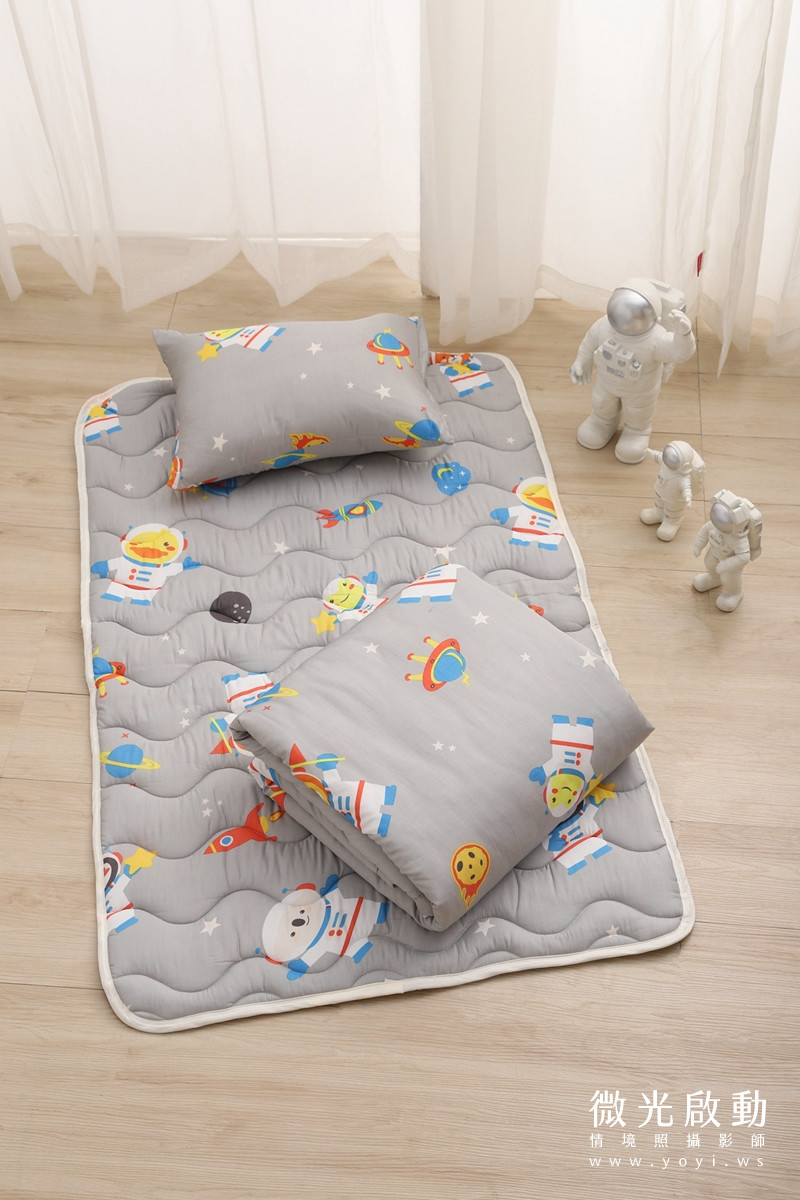 寢具商品攝影｜蘿庭典雅條紋雙人床包組居家風格攝影｜蘿庭 85