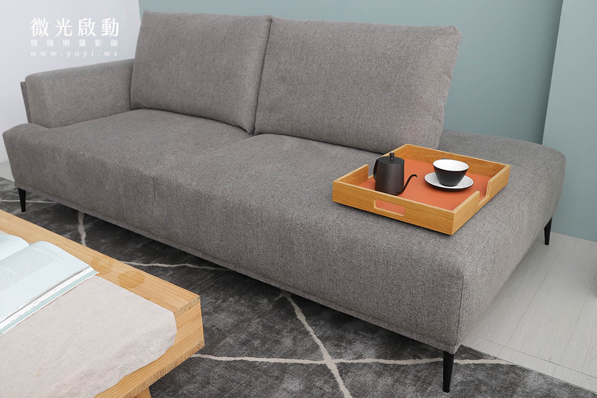 家具商品攝影｜現代簡約風灰色布沙發客廳居家情境攝影 29