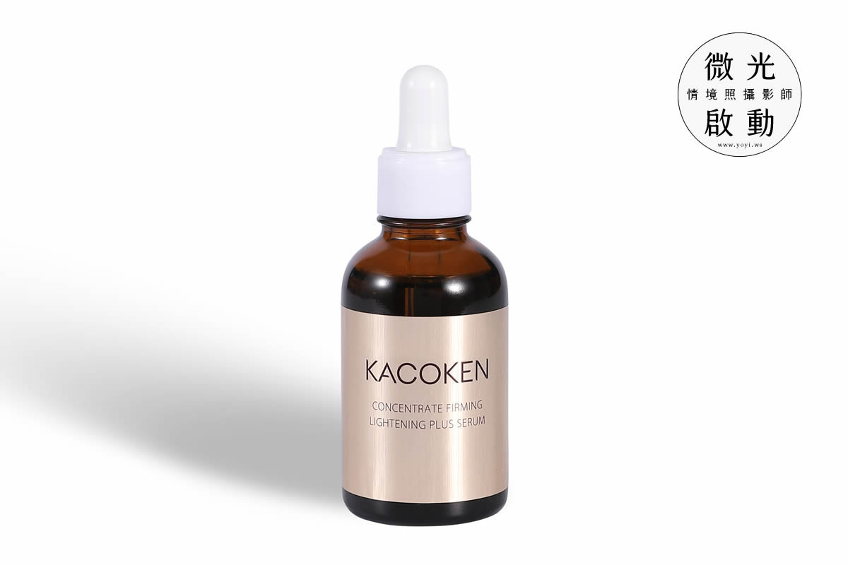 美妝保養品攝影｜棕色玻璃噴霧瓶與專業護膚產品細節攝影 13