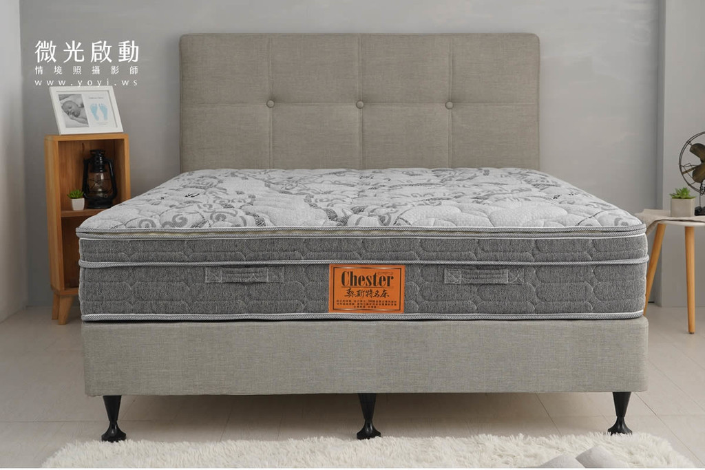 床墊商品攝影｜高質感灰色軟包床頭與機能床墊情境攝影 31