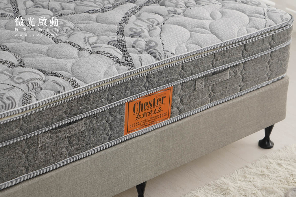 床墊商品攝影｜高質感灰色軟包床頭與機能床墊情境攝影 33