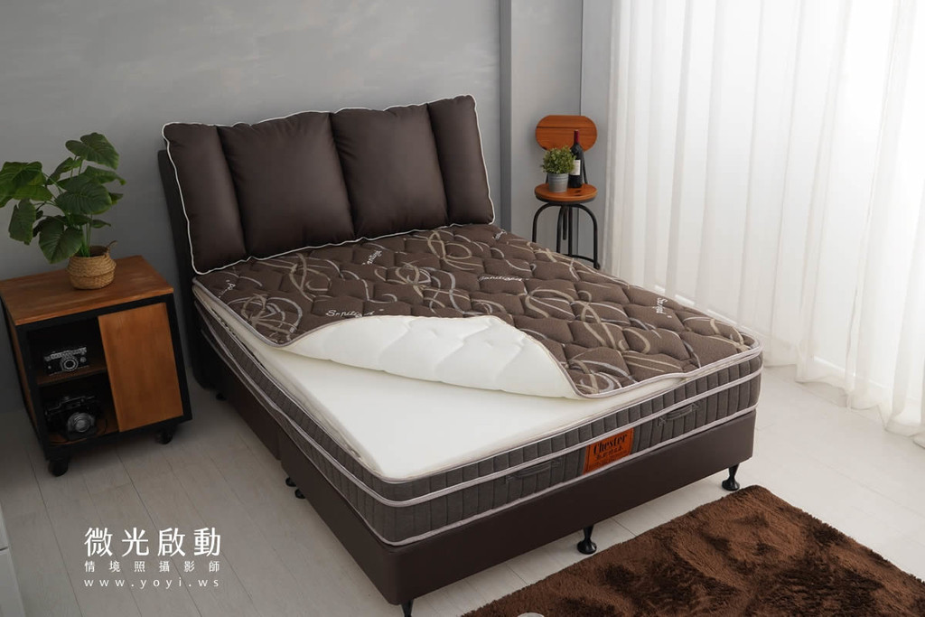 床墊商品攝影｜高質感灰色軟包床頭與機能床墊情境攝影 107