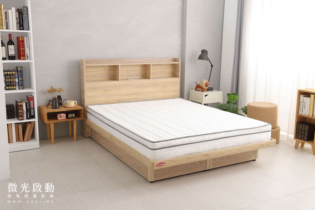 家具攝影與家飾拍攝 - 睡眠王國、棉花田與Zuny實例 | 優奕數位 212 樂萌寶床組床架攝影,溫馨臥室情境與木紋質感呈現