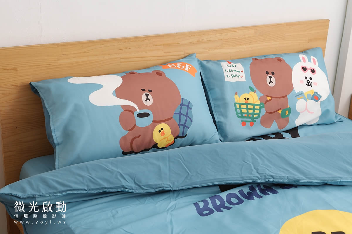卡通聯名寢具攝影｜Hello Kitty與熊大童趣圖騰床包情境攝影｜ 25