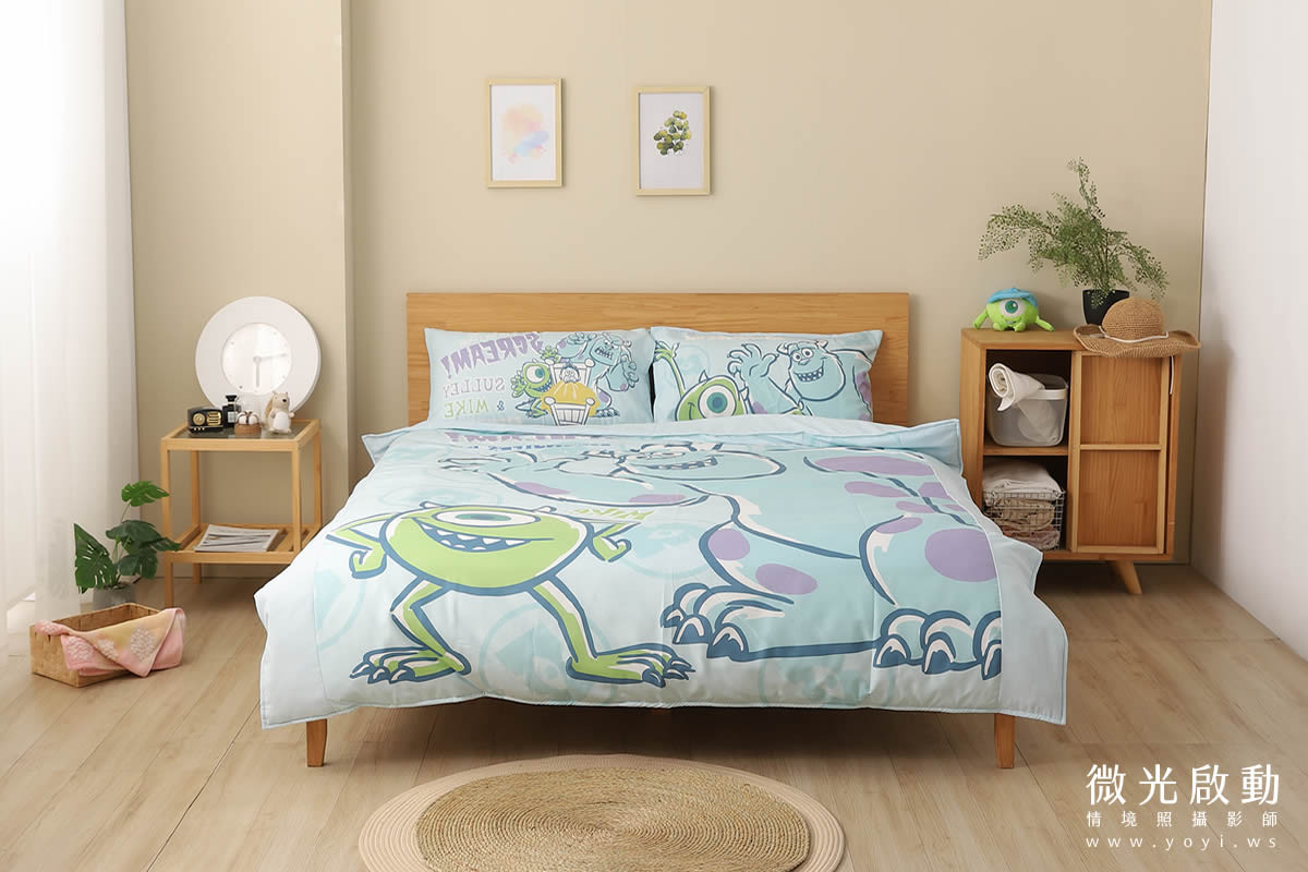 寢具商品攝影｜藍色系植卉圖騰雙人床包居家情境攝影 1