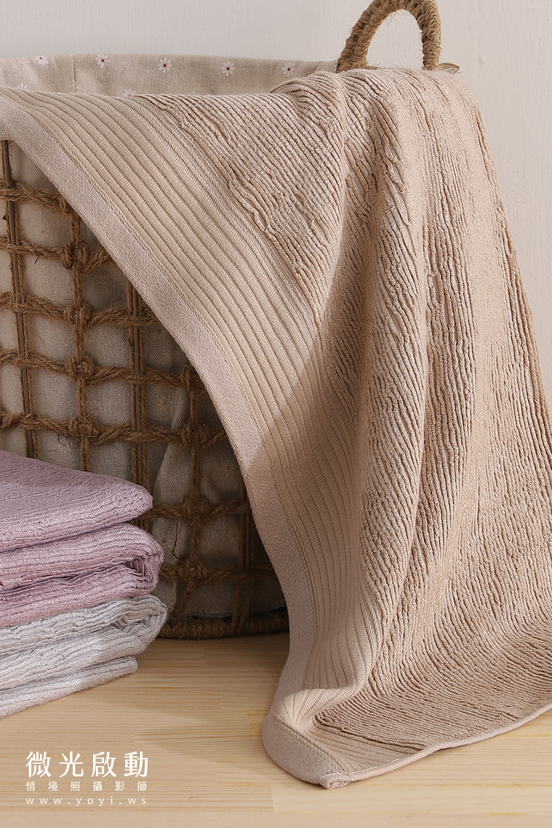 毛巾商品攝影｜親膚質感粉色浴巾模特兒親密互動攝影 101