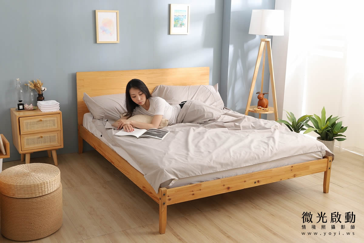 寢具商品攝影｜沉穩灰調雙人床包模特兒熟睡情境攝影 33