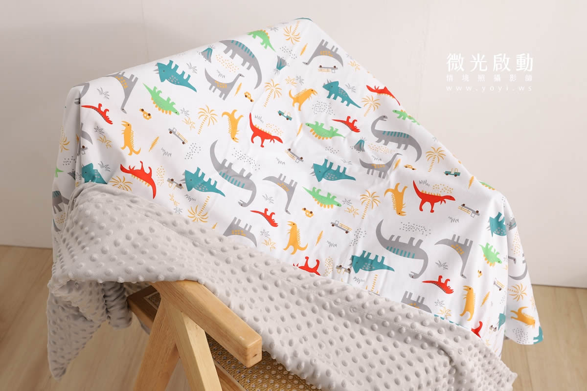 兒童寢具攝影｜粉柔小花圖騰涼被兒童熟睡情境攝影 31