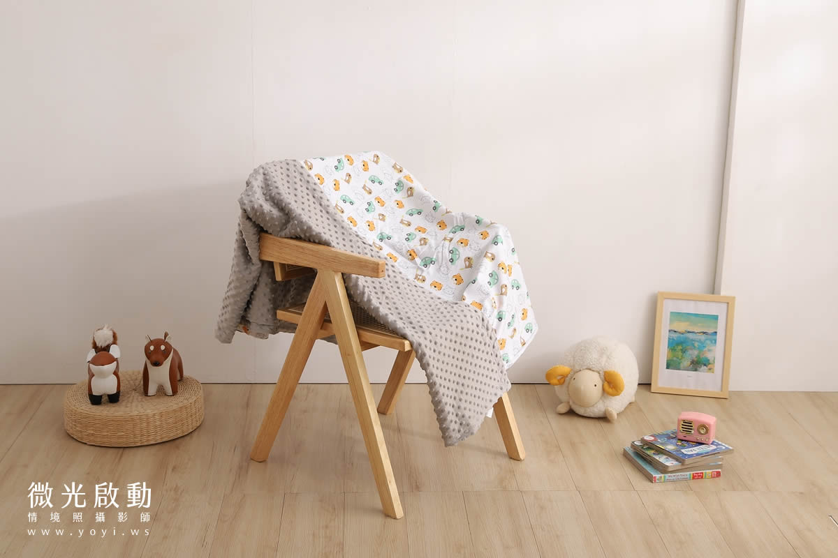 兒童寢具攝影｜粉柔小花圖騰涼被兒童熟睡情境攝影 35