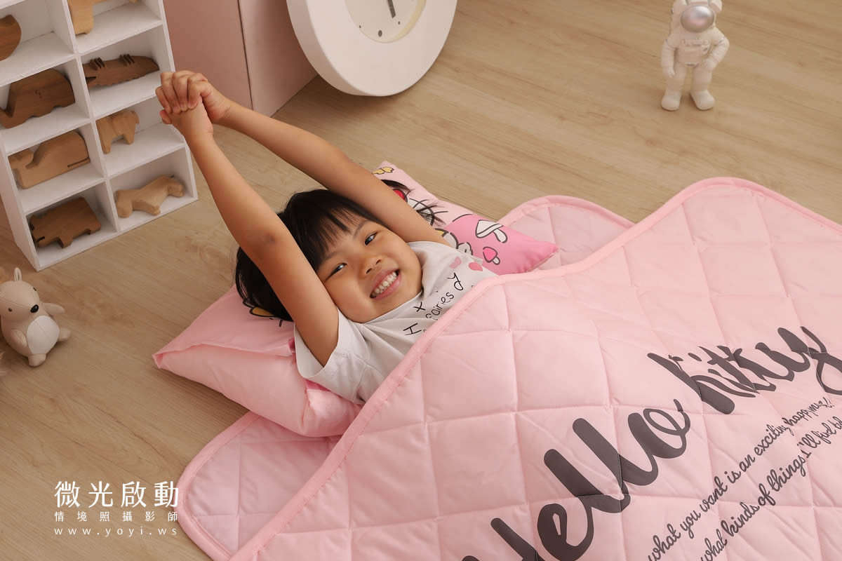 兒童寢具攝影｜童趣卡通圖騰睡袋兒童熟睡情境攝影｜冠益 25