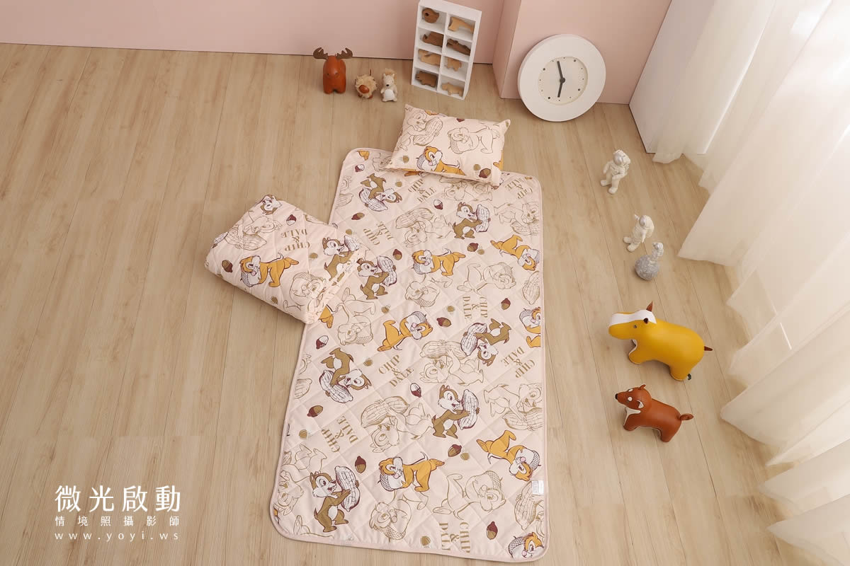 兒童寢具攝影｜童趣卡通圖騰睡袋兒童熟睡情境攝影｜冠益 27