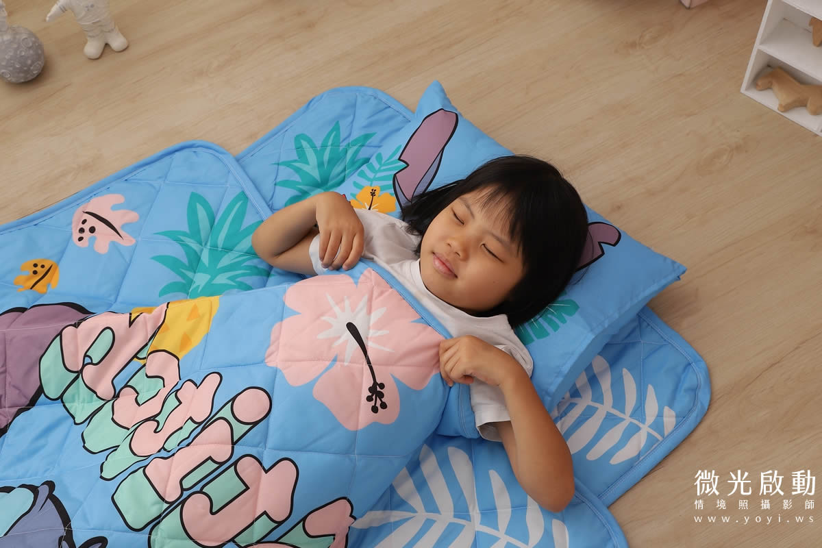 兒童寢具攝影｜童趣卡通圖騰睡袋兒童熟睡情境攝影｜冠益 49