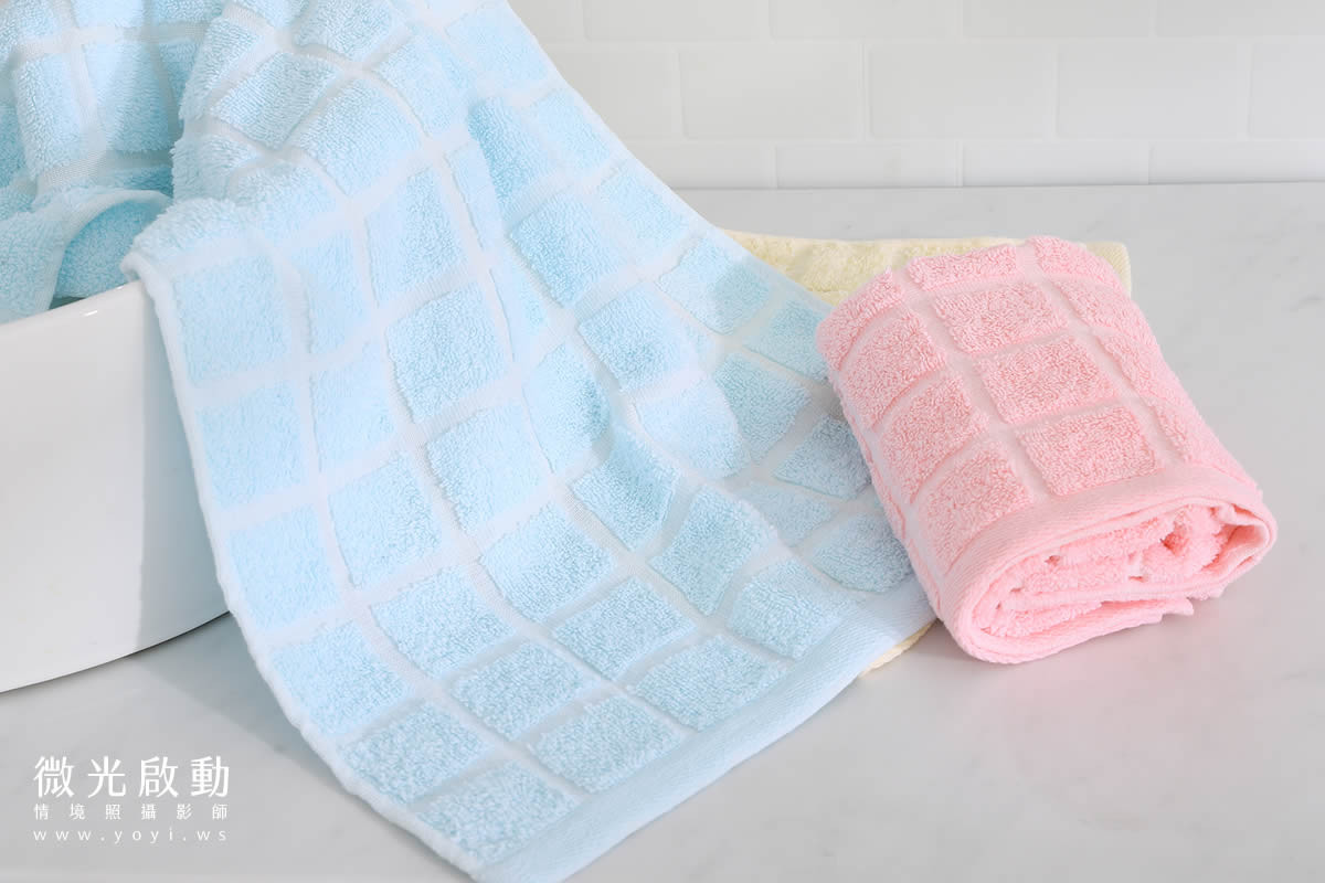 毛巾浴巾攝影｜蓬鬆質感純色浴巾木質調情境攝影｜星紅織品 1