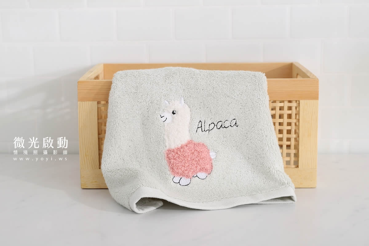 毛巾浴巾攝影｜蓬鬆質感純色浴巾木質調情境攝影｜星紅織品 15
