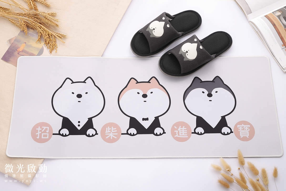 室內拖鞋攝影｜簡約灰色質感拖鞋與鞋墊模特兒實穿攝影｜太松鞋業 75