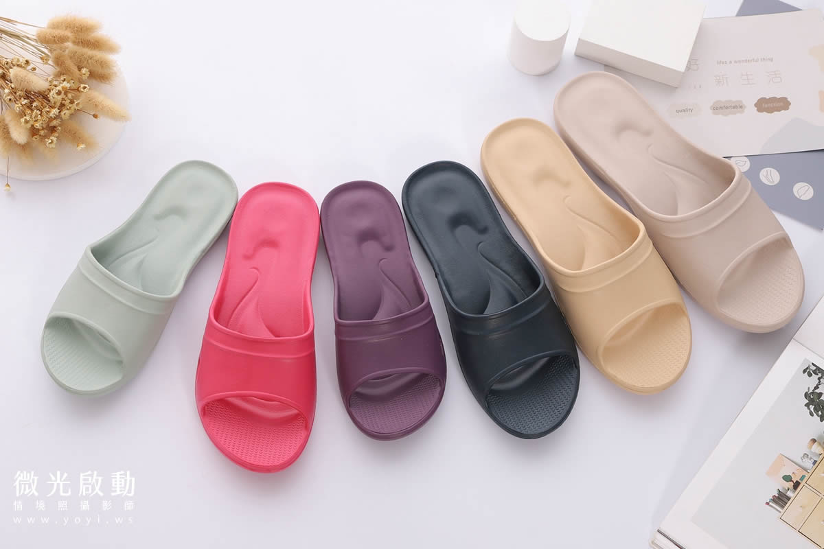 室內拖鞋攝影｜簡約灰色質感拖鞋與鞋墊模特兒實穿攝影｜太松鞋業 81