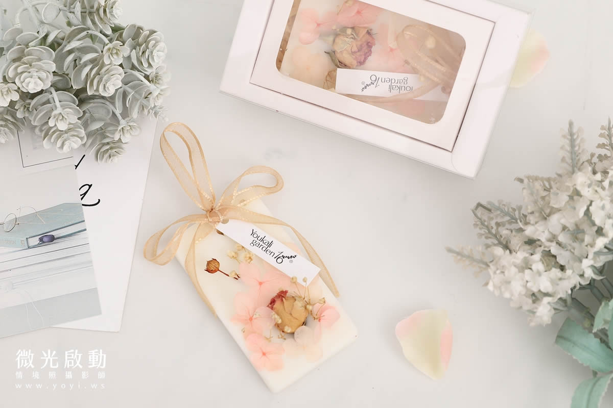 香氛產品攝影｜精緻香氛精油蠟片與乾燥花美學情境攝影｜太松 1
