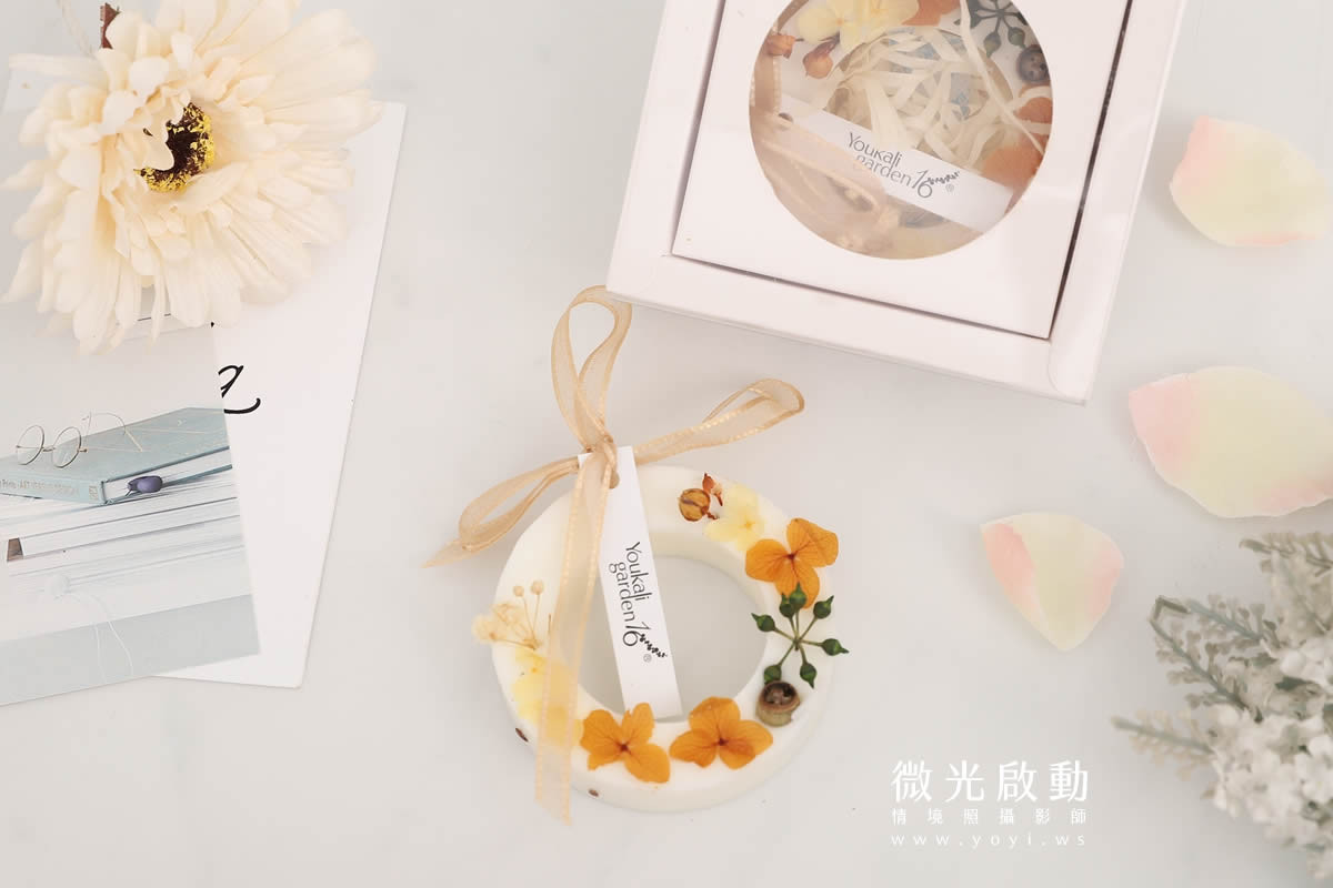 香氛產品攝影｜精緻香氛精油蠟片與乾燥花美學情境攝影｜太松 5