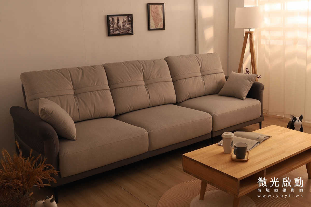 沙發商品攝影｜灰色質感布沙發溫馨客廳情境攝影 5