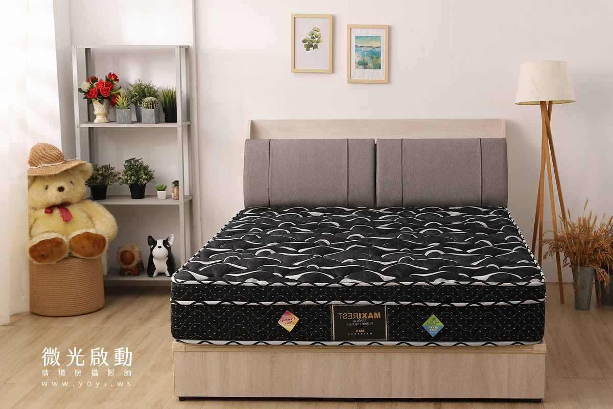 沙發商品攝影｜灰色質感布沙發溫馨客廳情境攝影 9