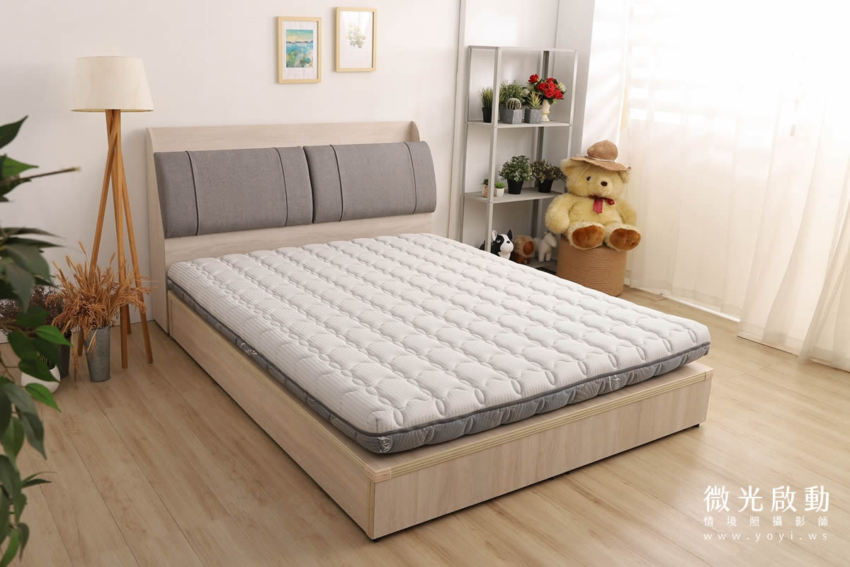 沙發商品攝影｜灰色質感布沙發溫馨客廳情境攝影 17