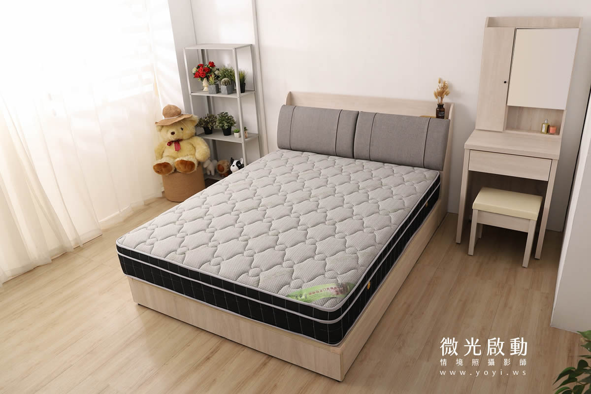 沙發商品攝影｜灰色質感布沙發溫馨客廳情境攝影 203