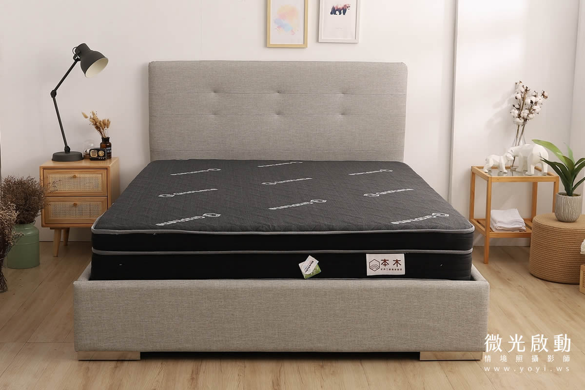 沙發商品攝影｜灰色質感布沙發溫馨客廳情境攝影 39