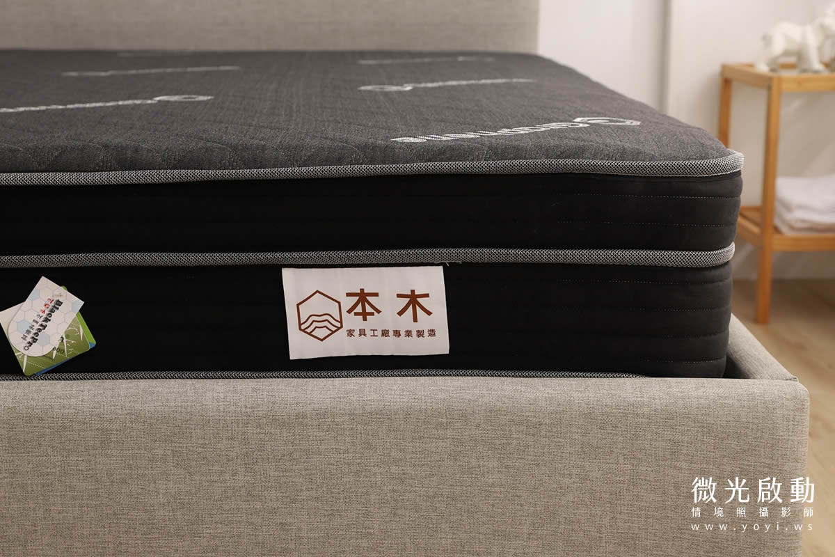 沙發商品攝影｜灰色質感布沙發溫馨客廳情境攝影 47