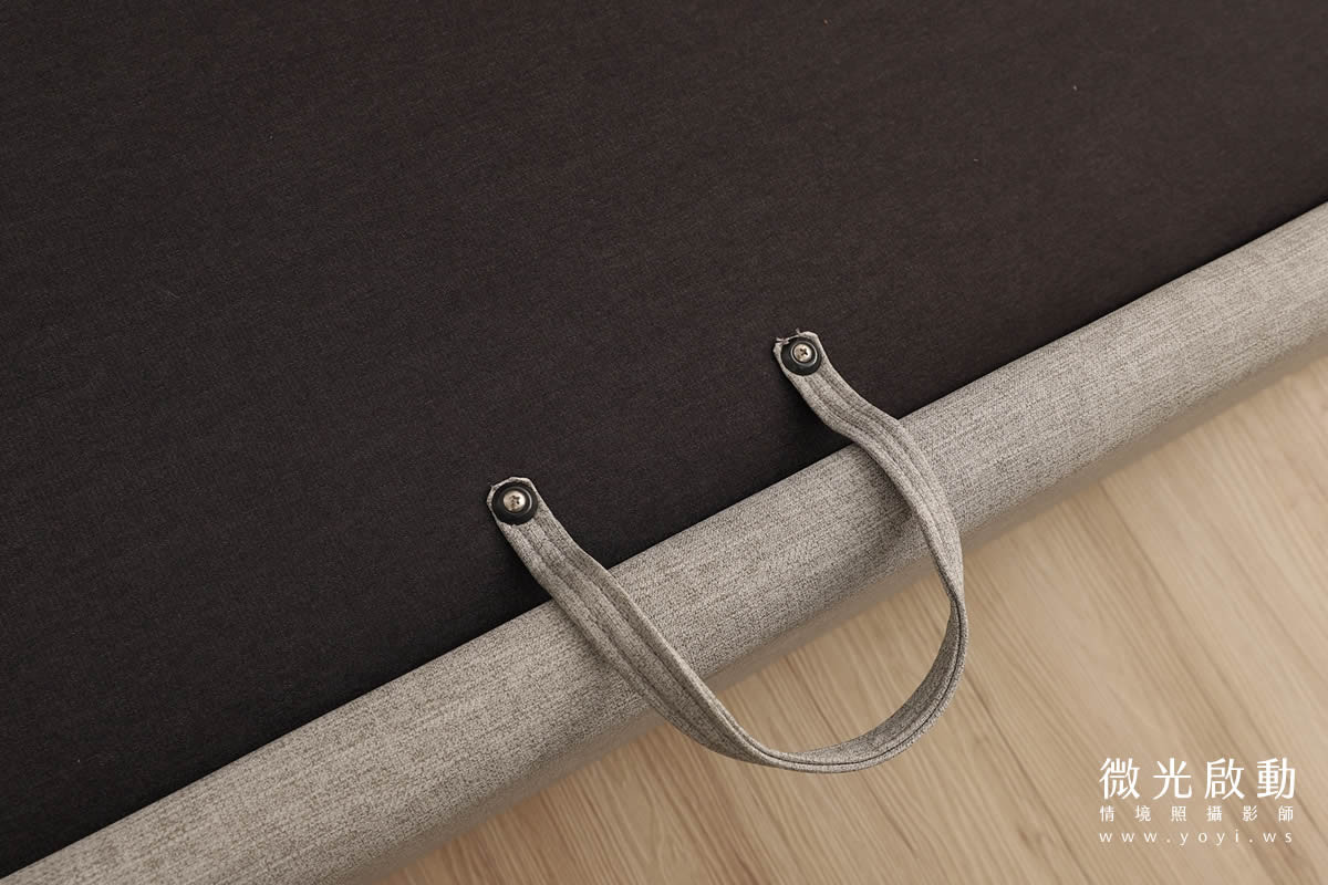 沙發商品攝影｜灰色質感布沙發溫馨客廳情境攝影 55