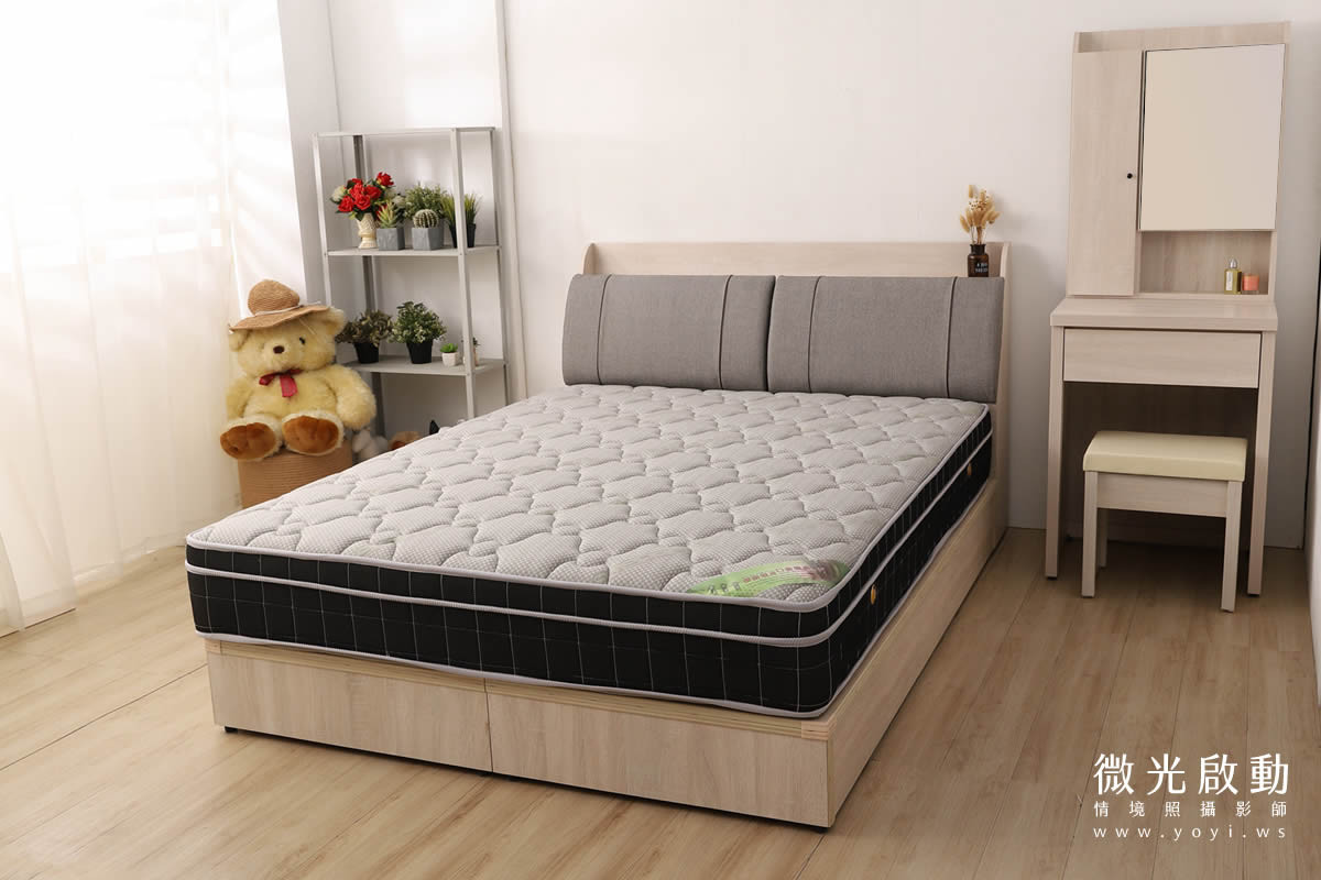 沙發商品攝影｜灰色質感布沙發溫馨客廳情境攝影 59