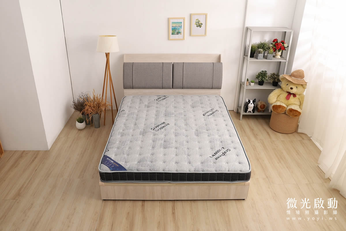 沙發商品攝影｜灰色質感布沙發溫馨客廳情境攝影 79