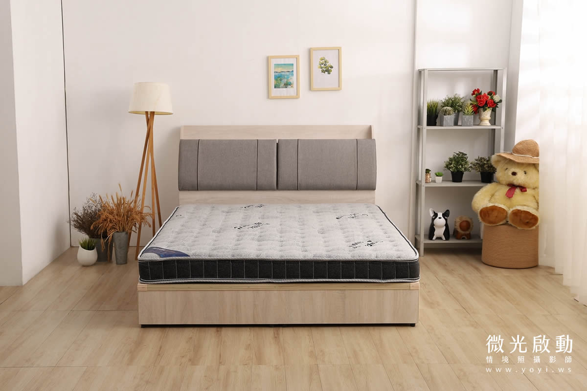 沙發商品攝影｜灰色質感布沙發溫馨客廳情境攝影 121