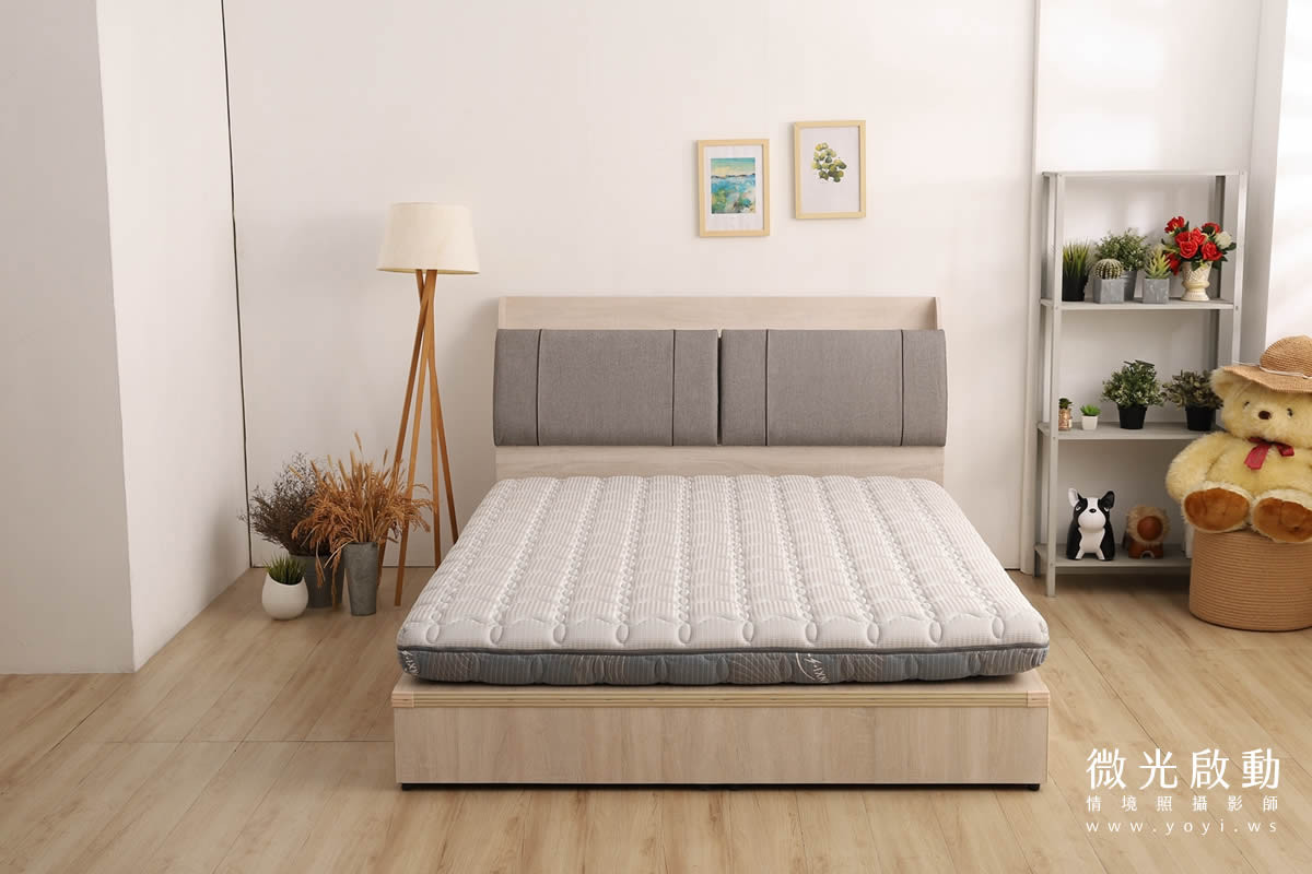 沙發商品攝影｜灰色質感布沙發溫馨客廳情境攝影 179